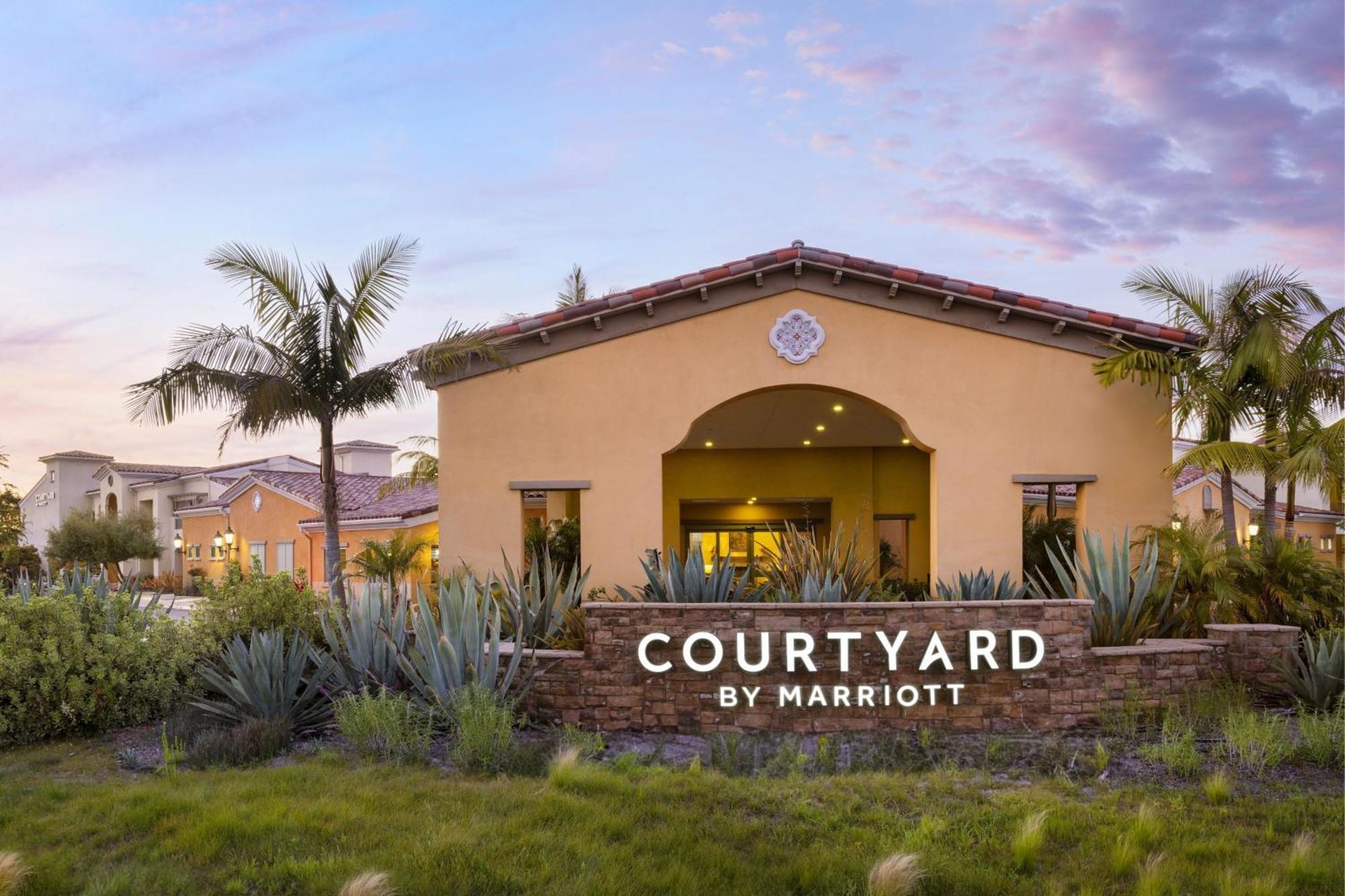 Courtyard By Marriott Santa Barbara Goleta Hotel Ngoại thất bức ảnh