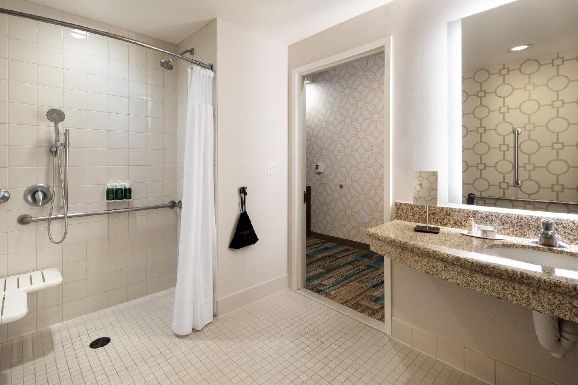 Courtyard By Marriott Santa Barbara Goleta Hotel Ngoại thất bức ảnh
